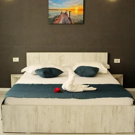 Enki Гостевой дом 4*